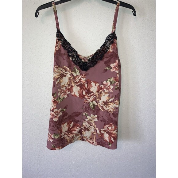 Torrid Purple Floral Lace Trim V-neck Camisole Top Adjustable Straps Size 1 - Picture 1 of 8